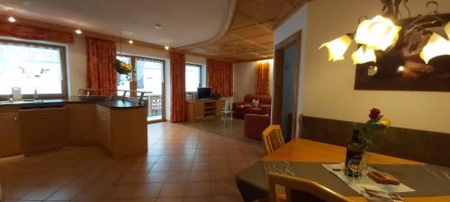 Haller Casa | Romantikferienhaus am Brändle
