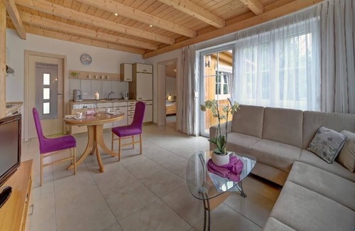 Thurmansbang Apartamento | Romántica casa de vacaciones con terraza para unas vacaciones para dos.