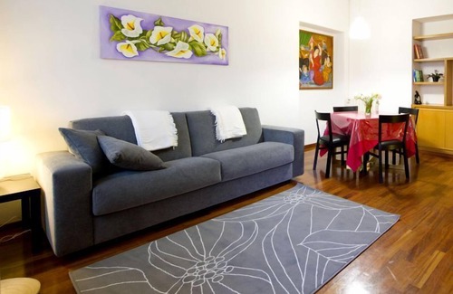 Camilluccia Apartamento | Rome: 'Corner House' lovely apartment