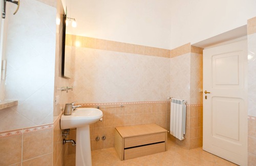 Rione XIV Borgo Casa | Rome Services Porta Castello