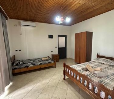 Piqeras Casa | Romeo’s Guest House 2