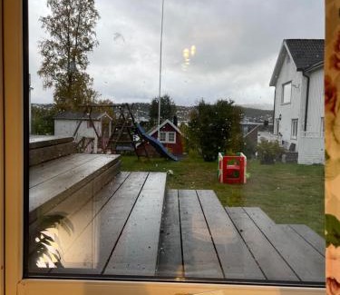 Tromsdalen Apartamento | Romslig hybel leilighet
