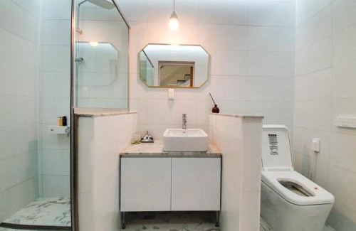 Jeongseon Casa | Romyzian Garden Mountain House