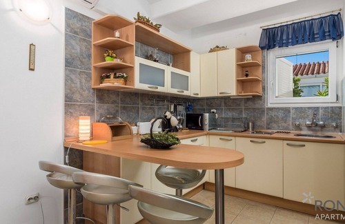 Gajac Apartamento | Rona apartment Aurora