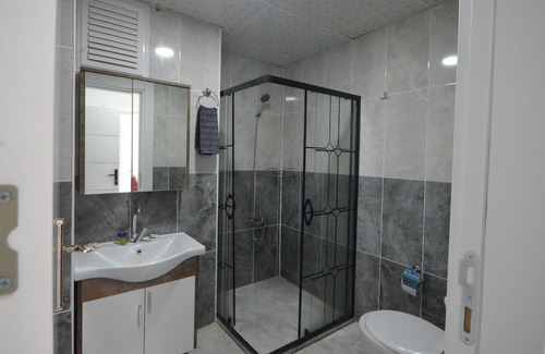 Sarikamis Apartamento | Ronesans Hotel