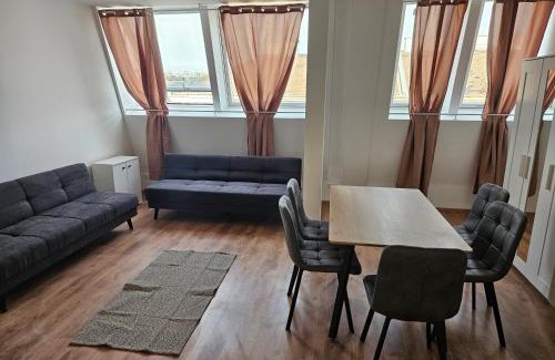 Rudolfsheim-Funfhaus Apartamento | Roof-Top Apartment 25