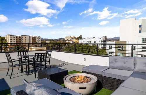 Historic Filipinotown Casa | Rooftop 3B 3BA House Near Dodger Stadium and DTLA
