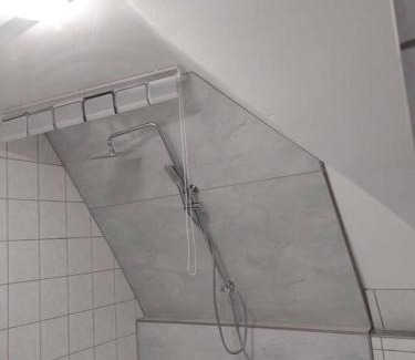 Ulm Apartamento | Rooftop Apartmens Ulm - komfortable neue Gemeinschaftsunterkunft im Herzen von Ulm - Raum 3