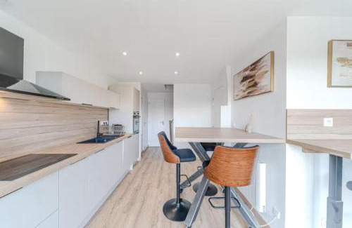 Saint Clair Apartamento | Rooftop d'exception, vue Rhône, 12 personnes, Caluire