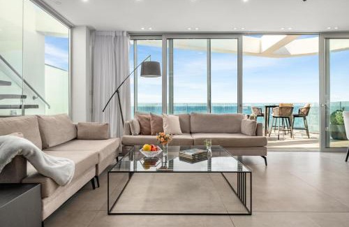 Haifa Apartamento | Rooftop Jacuzzi Seafront Penthouse by Sea N' Rent