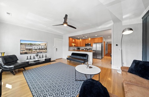 Lake Geneva Apartamento | Rooftop On Main-Downtown Lake Geneva!