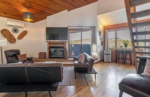 Herriman Casa | Rooftop Patio, Kids Playroom, Air Hockey Table!