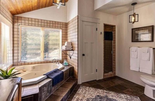Herriman Casa | Rooftop Patio, Kids Playroom, Air Hockey Table!