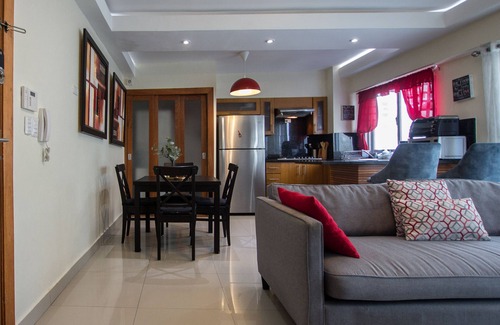 Bella Vista Apartamento | Rooftop Pool Gym Beautiful Apartment Downtown City