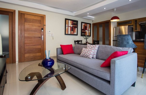 Bella Vista Apartamento | Rooftop Pool Gym Beautiful Apartment Downtown City