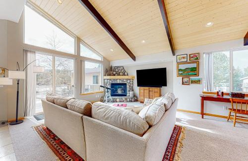 Tahoe Keys Casa | Rooftop Retreat