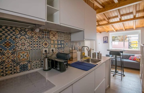 Santa Isabel Apartamento | ROOFTOP Studio with terrace and view by Amoreiras