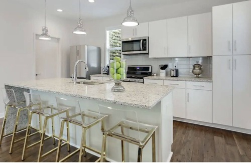 Mechanicsville Casa | Rooftop Vibes