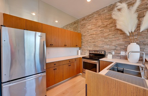 Little Italy Casa | Rooftop w/ Views: Modern Little Italy Townhome
