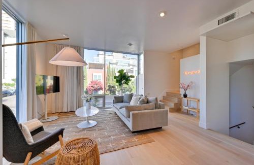 Little Italy Casa | Rooftop with Views Modern Little Italy Townhome
