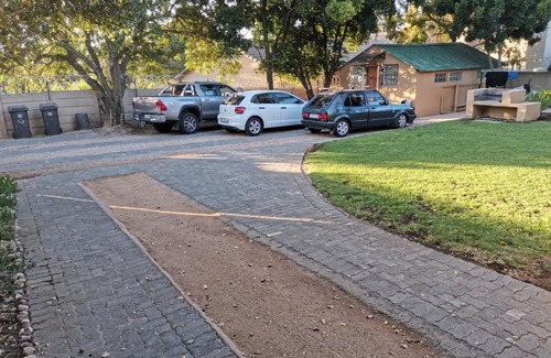 Greater Johannesburg Metropolitan Area Casa | Rooikrans Guest House