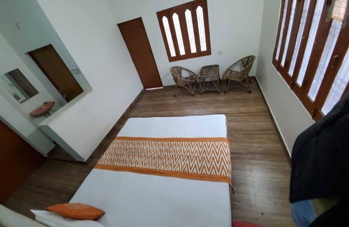 Varanasi Cabina | Room 1 - Near to River & Golden temple. Close to all visiting places is nearby