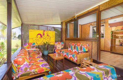 Moorea-Maiao Casa | Room 2 - Secluded Rustic Bungalow by Tipaniers Beach