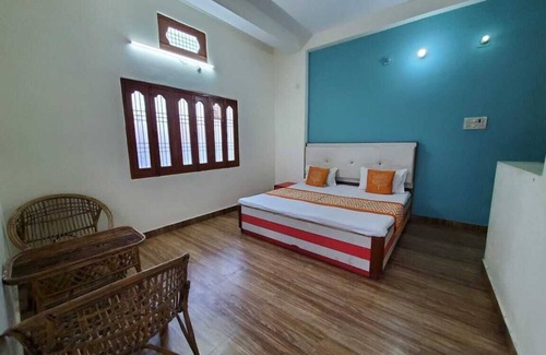 Varanasi Cabina | Room 4 - Near to River & Golden temple. Close to all visiting places is nearby