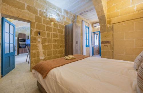 Gharb Casa | Room 6 - Family room x 3 by Solea