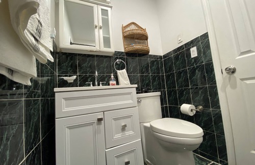 North Bergen Casa | Room-7 Private Room With Jacuzzi, Massag