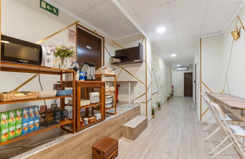Torrevieja Apartamento | Room '7A 6' with Wi-Fi and Air Conditioning