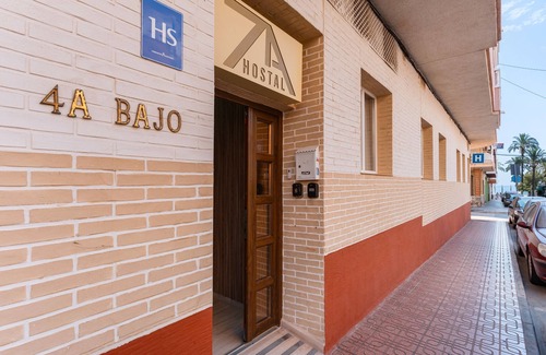 Torrevieja Apartamento | Room '7A 6' with Wi-Fi and Air Conditioning