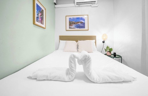 Santurce Hotel | Room 9: Sleek & Serene Stay in San Juan