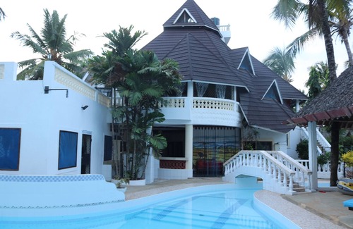 Mombasa Villa | Room in Guest Room - A Wonderful Beach Property in Diani Beach Kenya Dream Holiday Place