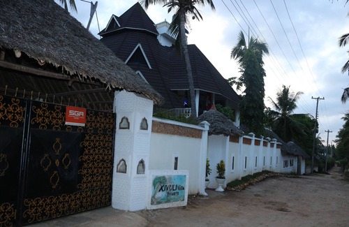Mombasa Villa | Room in Guest Room - A Wonderful Beach Property in Diani Beach Kenya Dream Holiday Place