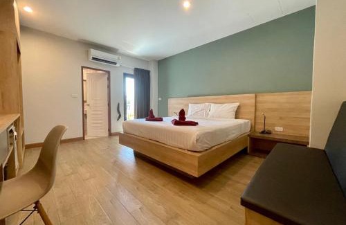 Karon Hotel | Room Actually