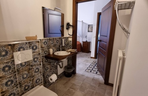 Sant'Angelo di Brolo Casa | Habitación 'Arcaloro - Resort Rooms Infinito' con vistas al mar, Wi-Fi y aire acondicionado