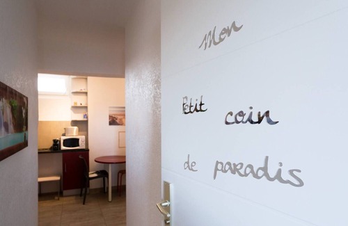 Bevaix Casa | Room-attypical Calm Harmonious Relaxing