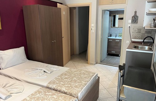 Limenaria Casa | Room-beautiful Bedroom for 4 People in L