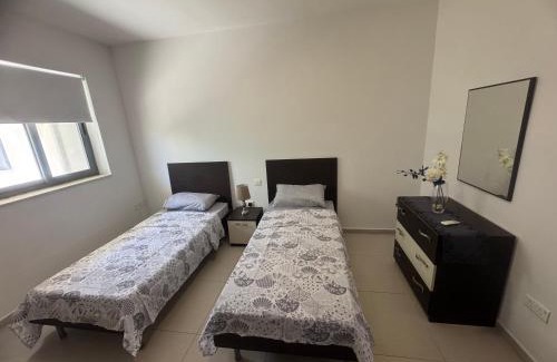Tal-Ghoqod Casa | Room Cozy in San Julian 2