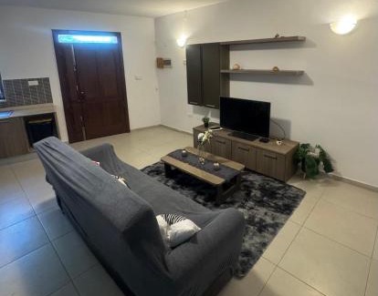 Tal-Ghoqod Casa | Room Cozy in San Julian 2
