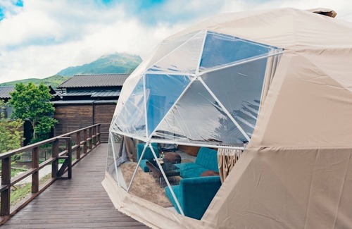 Yufuin Onsen Cabina | Room dome tent with hot spring1 night and 2 me / Yufu Ōita