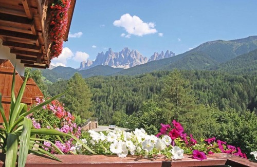 Villnoss Apartamento | Habitación 'Doppelzimmer 8' con vistas a la montaña, terraza privada y Wi-Fi