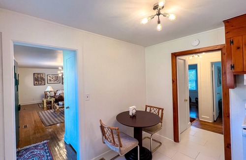 Bristol Casa | Room for 8+ Walking Distance to Casino!