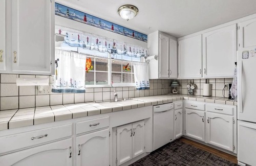 Marina Casa | Room for Rent