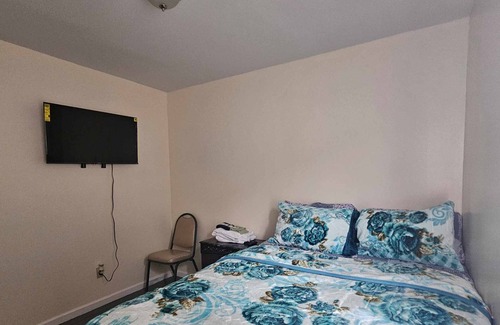 Newark Casa | Room G Divine Villa and Resorts
