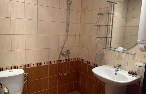 Shiligarnika Apartamento | Room in Guest Room - Granat Double Room 1- Next to Gondola Lift