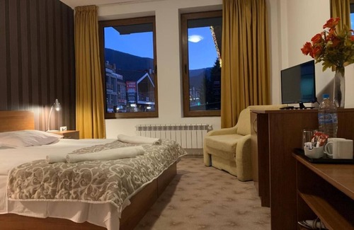 Shiligarnika Apartamento | Room in Guest Room - Granat Double Room 1- Next to Gondola Lift