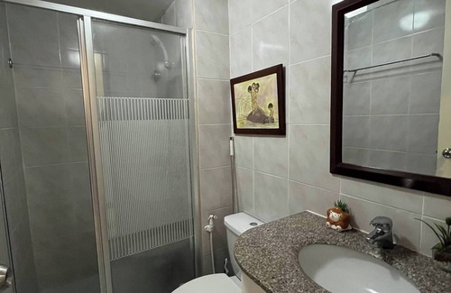 Baguio Apartamento | Room in Albegro Baguio Burnham Wifi Parking