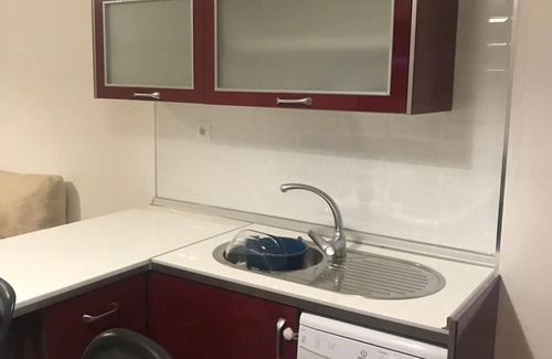 Sevilla Este Apartamento | Room in an apartment 10 min from the historical center of Seville city.